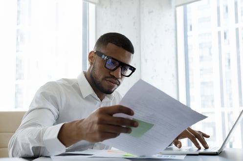 man_working_laptop